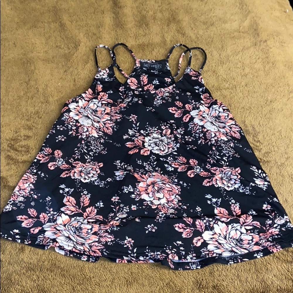 Sweet Wanderer Top